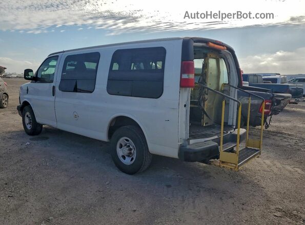 1GCWGAHG8J1182961 2018 CHEVROLET EXPRESS Белый 