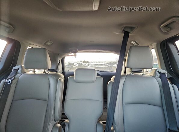 5FNRL6H72LB046745 2020 HONDA ODYSSEY Gray Widok wnętrza z tyłu
