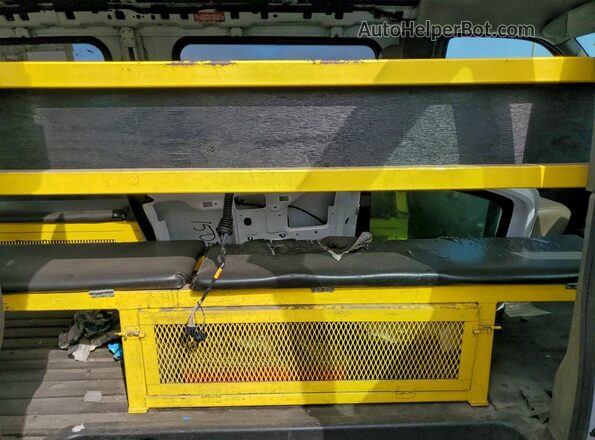 1GCWGAHG8J1182961 2018 CHEVROLET EXPRESS Белый 