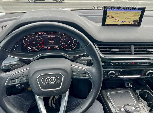 WA1VAAF71KD001323 2019 AUDI Q7 White Вид панелі приладів