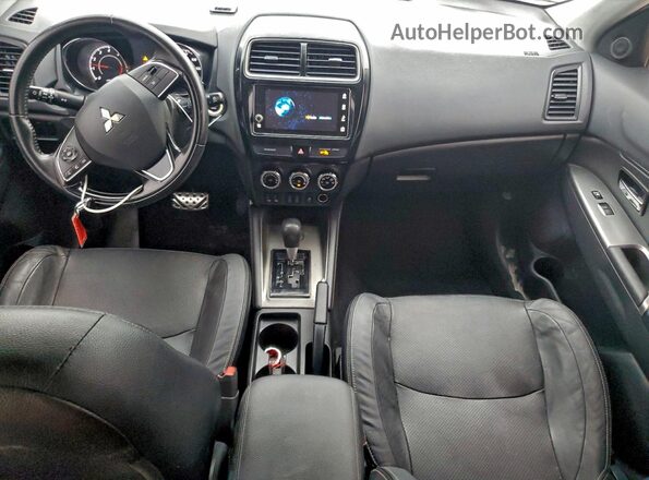 JA4AP4AW2JU002184 2018 MITSUBISHI OUTLANDER Gray ხელსაწყოთა პანელის ხედი