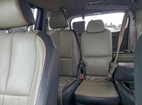 KNDMC5C16J6399280 2018 KIA SEDONA Silver 