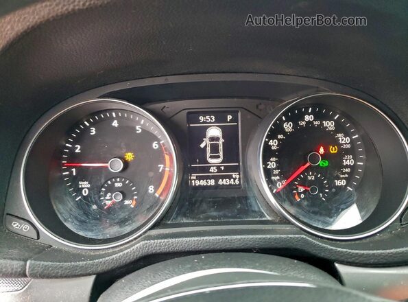 1VWAT7A34HC031370 2017 VOLKSWAGEN PASSAT White Հետևի նստատեղերի տեսք