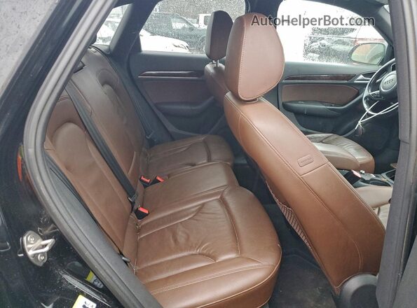 WA1JCCFSXHR006802 2017 AUDI Q3 Black Շարժիչի բաժամունքի տեսք
