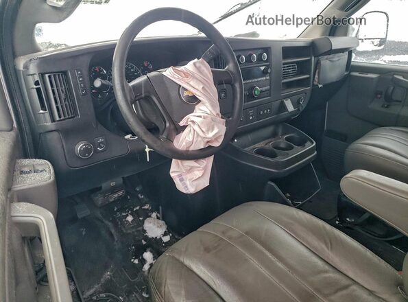 1GCWGAFPXJ1252608 2018 CHEVROLET EXPRESS White 