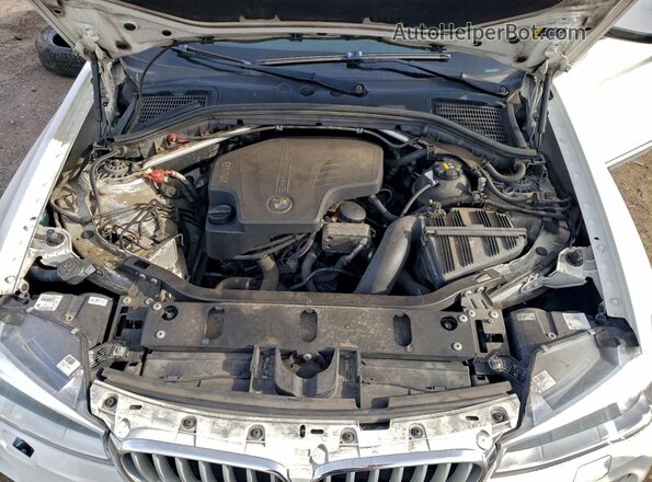 5UXXW3C57H0T78137 2017 BMW X4 White Widok naklejki z numerem VIN