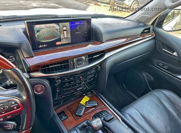 JTJHY7AXXH4233353 2017 LEXUS LX White Vista del compartimento del motor