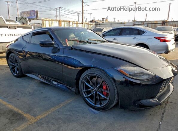 JN1BZ4BH0PM310163 2023 NISSAN Z Black Widok z przodu