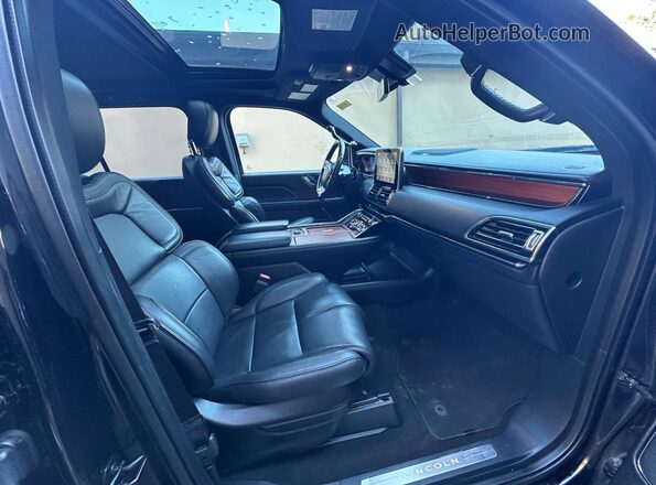 5LMJJ3JT6JEL15197 2018 LINCOLN NAVIGATOR Black Vista trasera