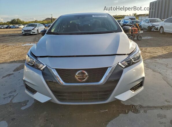 3N1CN8DV3NL862869 2022 NISSAN VERSA Silver Widok z tyłu
