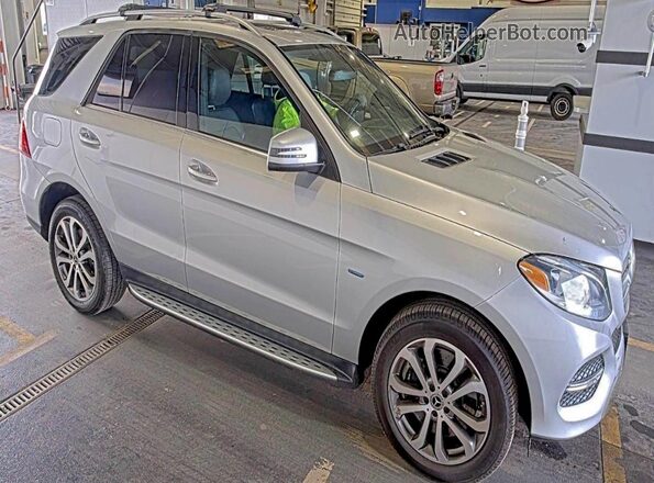 4JGDA6DB2JB040658 2018 MERCEDES-BENZ GLE-CLASS Серебряный Задняя правая четверть