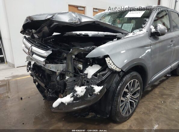 JA4AD3A30JJ002145 2018 MITSUBISHI OUTLANDER Серый Вид спереди