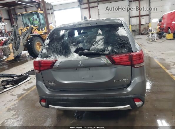 JA4AD3A30JJ002145 2018 MITSUBISHI OUTLANDER Серый 