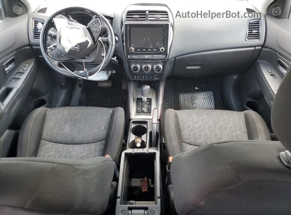 JA4APUAU6MU004751 2021 MITSUBISHI OUTLANDER Белый Вид панели приборов
