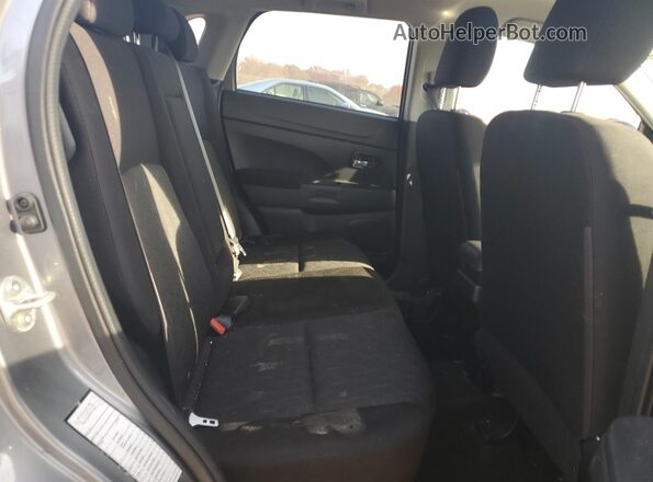 JA4APUAU8MU019834 2021 MITSUBISHI OUTLANDER Gray უკანა სალონის ხედი