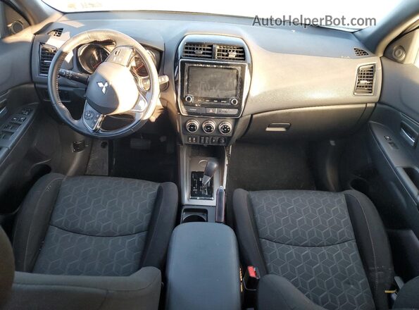 JA4APUAU9MU014030 2021 MITSUBISHI OUTLANDER White Vista del salpicadero