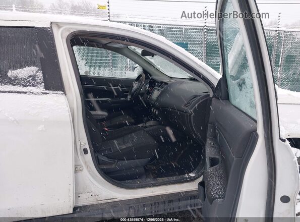JA4AR3AU0LU009379 2020 MITSUBISHI OUTLANDER SPORT Серебряный Вид салона спереди