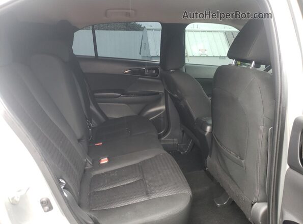 JA4ATVAA9NZ012452 2022 MITSUBISHI ECLIPSE Silver Հետևի նստատեղերի տեսք