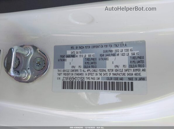 JC1NFAEK5H0101628 2017 FIAT 124 SPIDER White Вид підкапотного простору