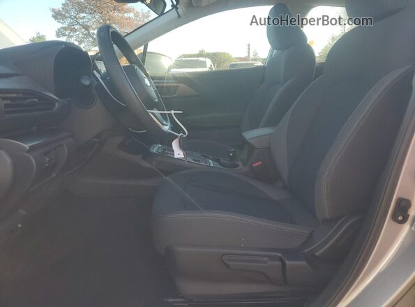 JF1GUABC6R8852244 2024 SUBARU IMPREZA Silver Սալոնի դիմացի տեսք