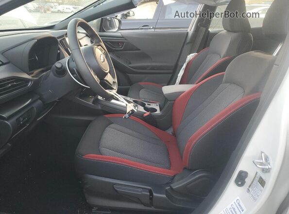 JF1GUHHC2R8374453 2024 SUBARU IMPREZA White Widok wnętrza z przodu