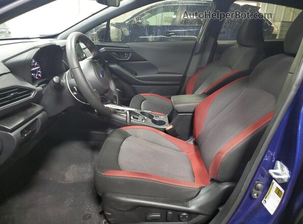 JF1GUHJC6R8366592 2024 SUBARU IMPREZA Blue Vista interior delantera