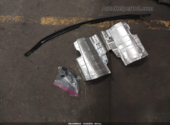 JF1VBAN68S8806777 2025 SUBARU WRX Black Widok wnętrza z tyłu
