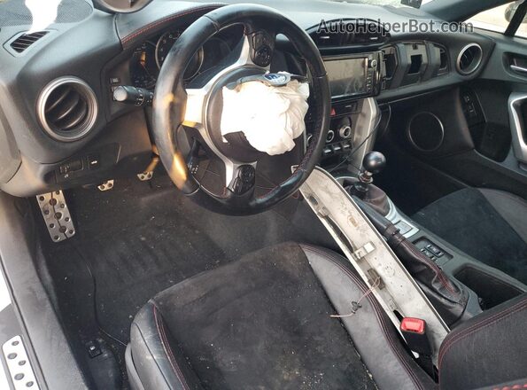 JF1ZCAC12J9602507 2018 SUBARU BRZ White Dashboard view