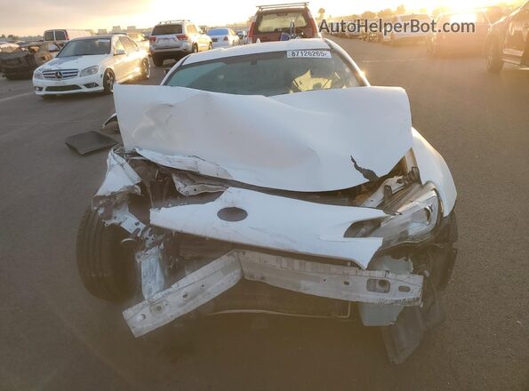 JF1ZCAC12J9602507 2018 SUBARU BRZ White Front view