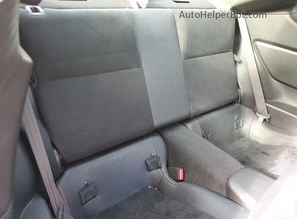JF1ZCAC12L8701370 2020 SUBARU BRZ White Widok tylnych siedzeń