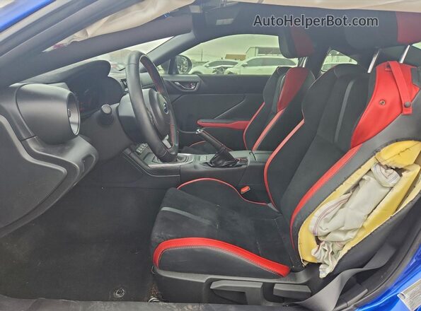 JF1ZDBE18S9700801 2025 SUBARU BRZ Blue Front interior view
