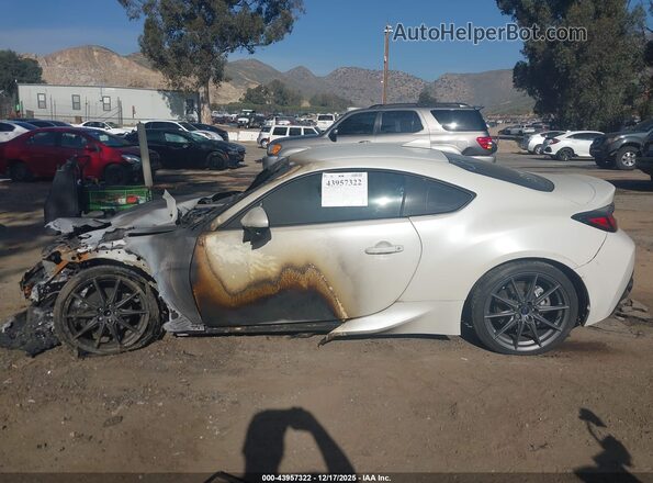 JF1ZDBE1XP9702847 2023 SUBARU BRZ White Вид задньої частини салону