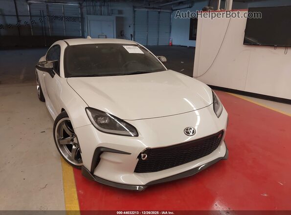 JF1ZNBB10R9754752 2024 TOYOTA GR86 White წინა ხედი