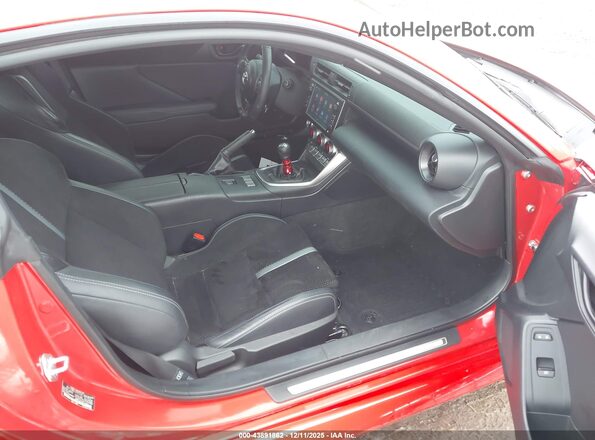 JF1ZNBE11P9757281 2023 TOYOTA GR86 Red Вид салону спереду