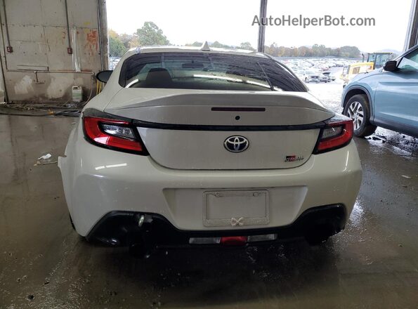JF1ZNBE11P9759662 2023 TOYOTA GR White 