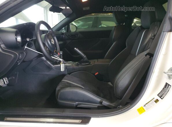 JF1ZNBE11P9759662 2023 TOYOTA GR White 