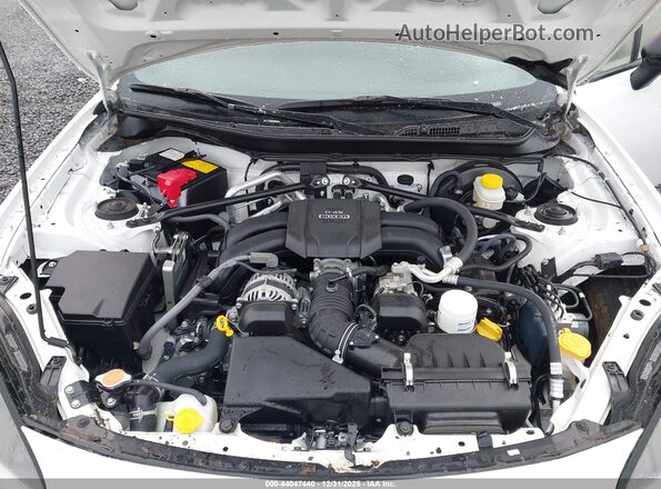 JF1ZNBE17P9753932 2023 TOYOTA GR86 White უკანა ხედი