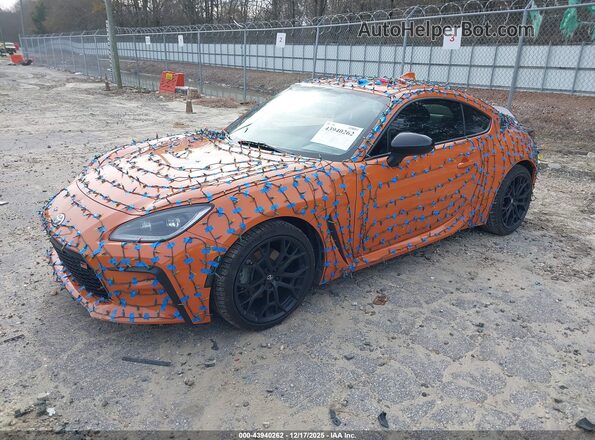 JF1ZNBG15P9755935 2023 TOYOTA GR86 Orange Առջևի ձախ երեք քառորդ տեսարան