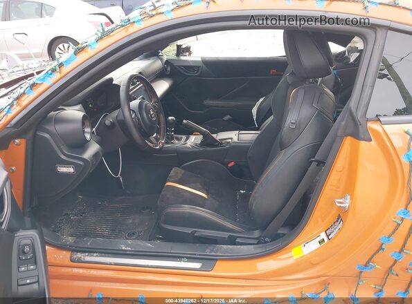 JF1ZNBG15P9755935 2023 TOYOTA GR86 Orange Սալոնի դիմացի տեսք