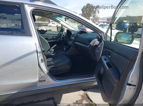 JF2GPBLC3GH223044 2016 SUBARU CROSSTREK HYBRID Light Blue Вид салона спереди