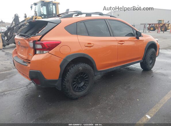 JF2GTAAC3LG220718 2020 SUBARU CROSSTREK Orange Задня права чверть
