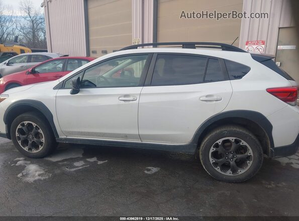 JF2GTABC6NH209711 2022 SUBARU CROSSTREK White Սալոնի 360 աստիճան տեսք