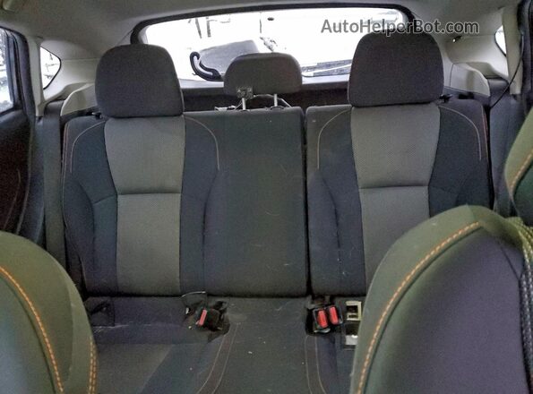 JF2GTAEC0NH262075 2022 SUBARU CROSSTREK Charcoal Vista de los asientos traseros