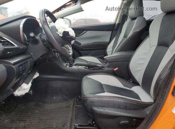 JF2GTALC5JH300784 2018 SUBARU CROSSTREK Orange 
