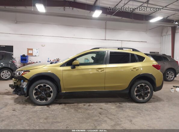 JF2GTAPC3NH213238 2022 SUBARU CROSSTREK Green 