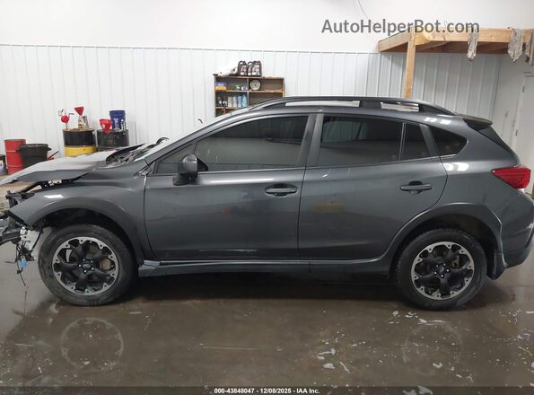 JF2GTAPC5N8211717 2022 SUBARU CROSSTREK Gray 