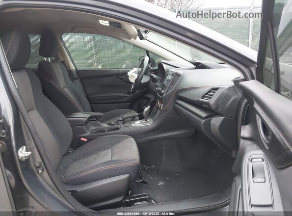 JF2GTAPC7NH228423 2022 SUBARU CROSSTREK Gray Vista interior delantera