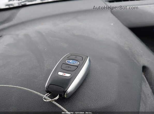 JF2GTHNC1N8215906 2022 SUBARU CROSSTREK Белый Вид панели приборов