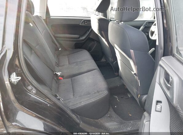 JF2SJABC2JH499200 2018 SUBARU FORESTER 2.5 Black 