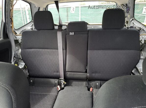 JF2SJADC1GH469398 2016 SUBARU FORESTER 2.5 Серебряный Вид задних сидений
